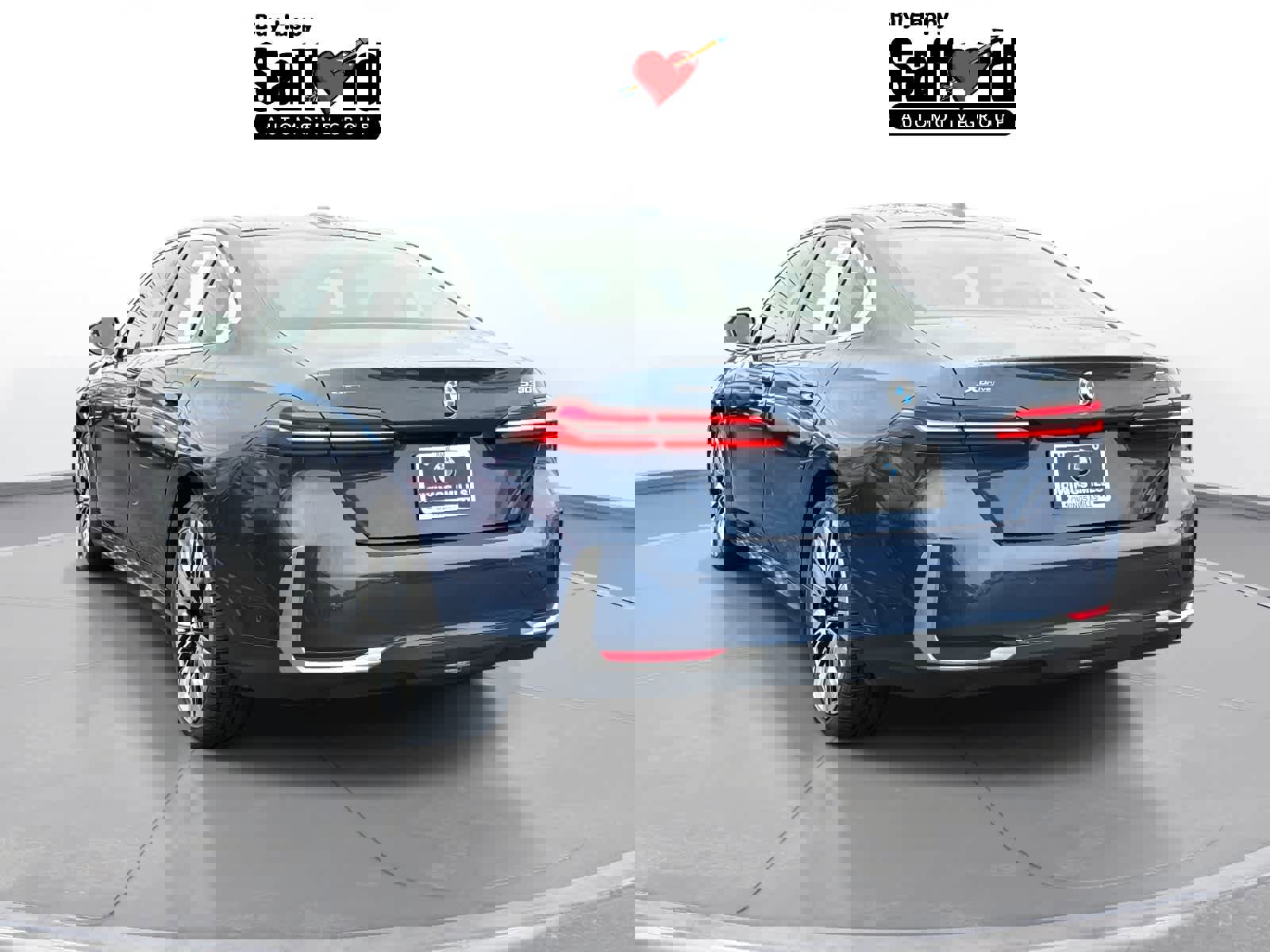 Used 2024 BMW 530i xDrive w/ Premium Package image 6