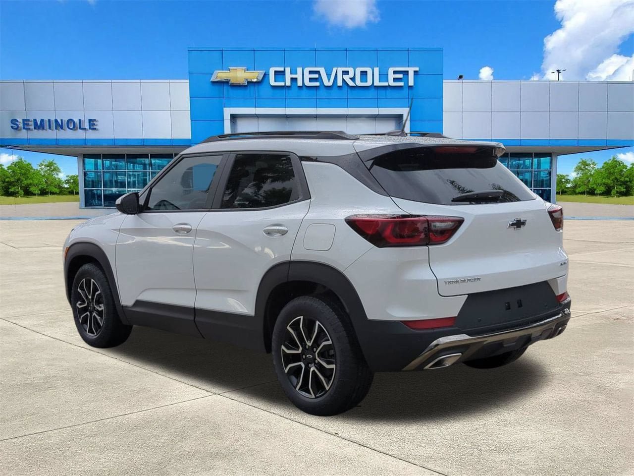 New 2026 Chevrolet TrailBlazer ACTIV w/ Convenience Package FWD image 3