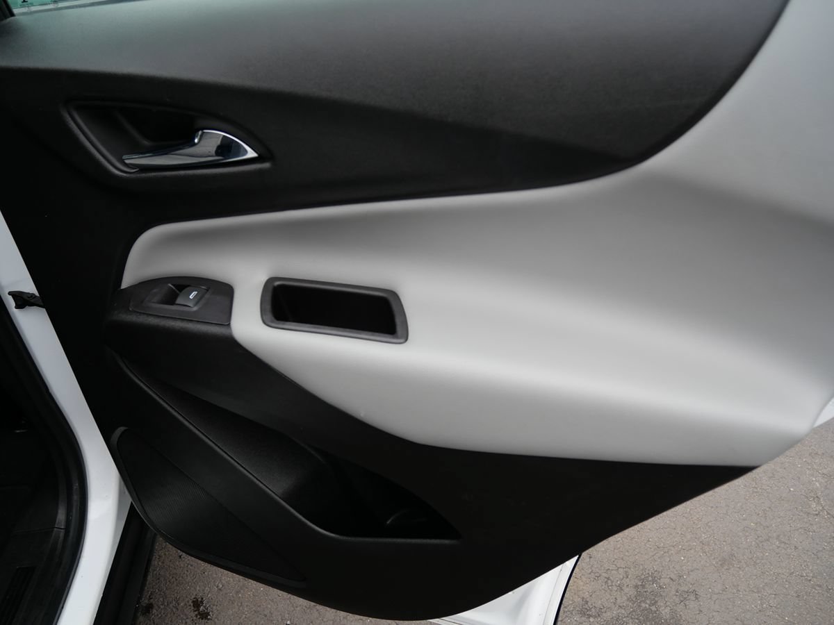 Used 2019 Chevrolet Equinox LS AWD/4WD image 29
