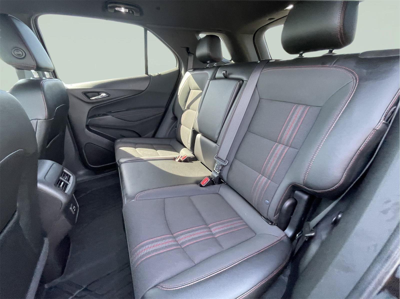 Used 2024 Chevrolet Equinox RS w/ LPO, Floor Liner Package AWD/4WD image 15
