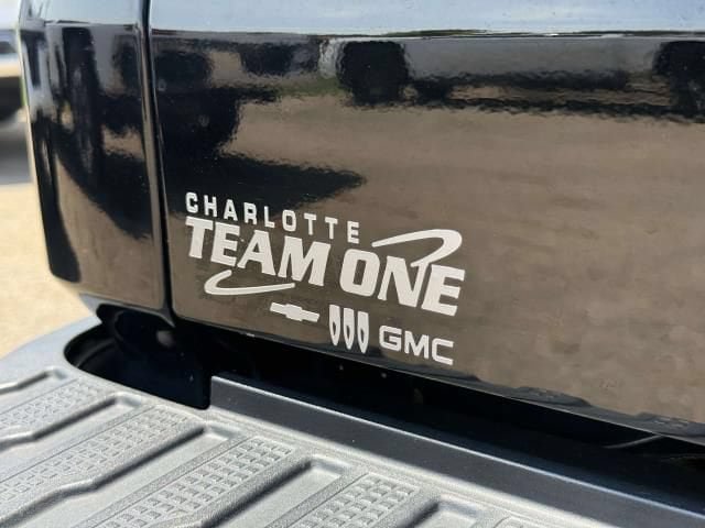 Used 2021 Chevrolet Silverado 1500 LTZ AWD/4WD image 35