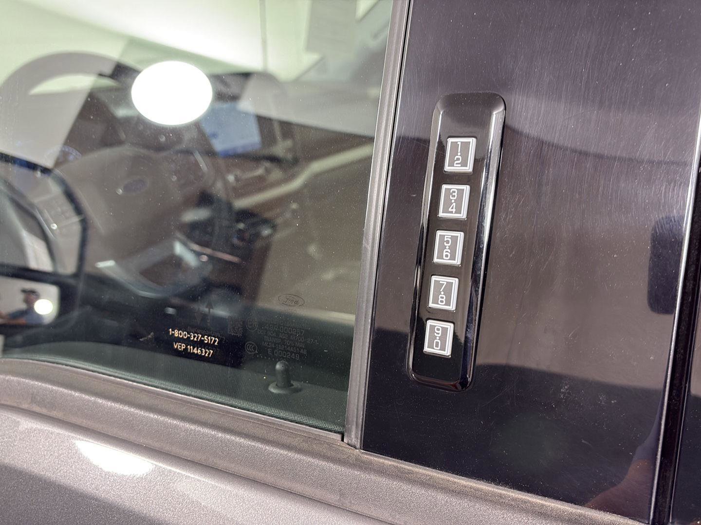 Used 2023 Ford F150 XLT AWD/4WD image 12