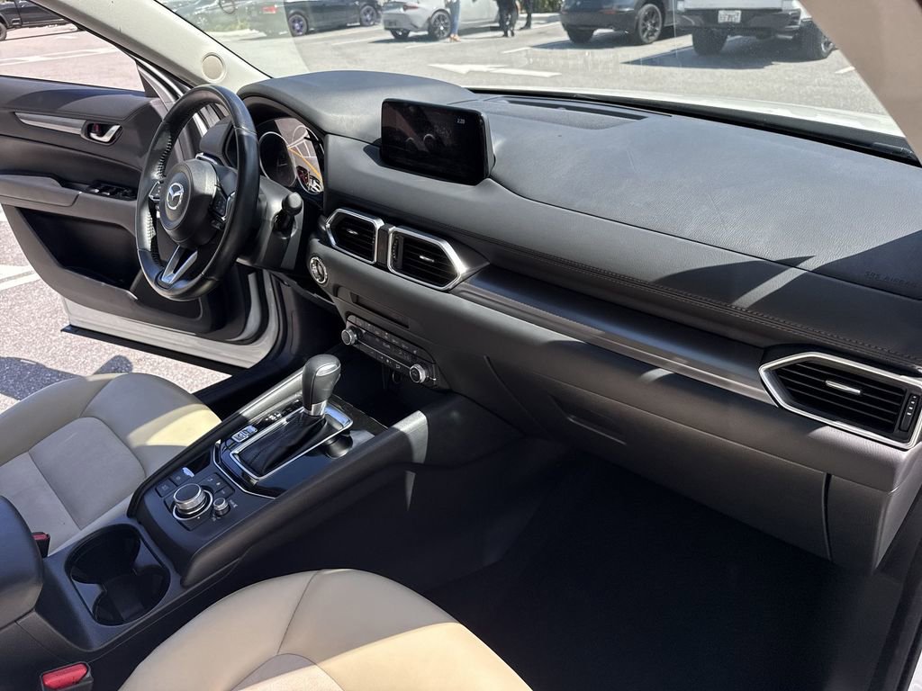 Used 2019 MAZDA CX-5 Touring image 32
