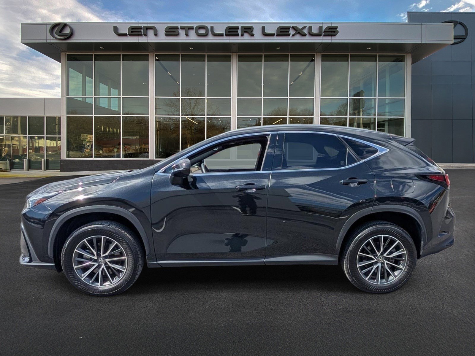 Used 2024 Lexus NX 350 AWD w/ Cold Area Package image 6