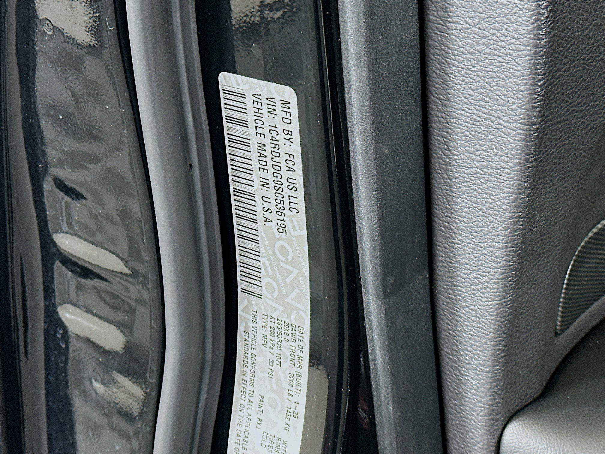 Used 2025 Dodge Durango GT AWD/4WD image 12