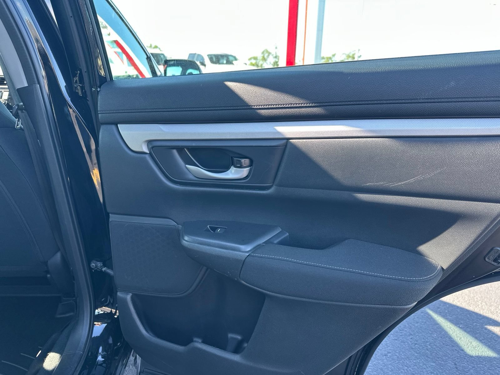 Used 2019 Honda CR-V LX image 30