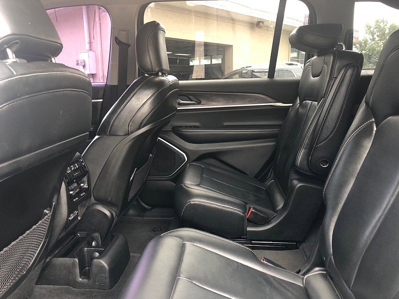 Used 2021 Jeep Grand Cherokee L Limited image 12