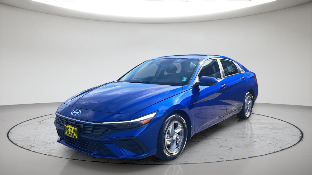 Used 2026 Hyundai Elantra SE FWD image 13