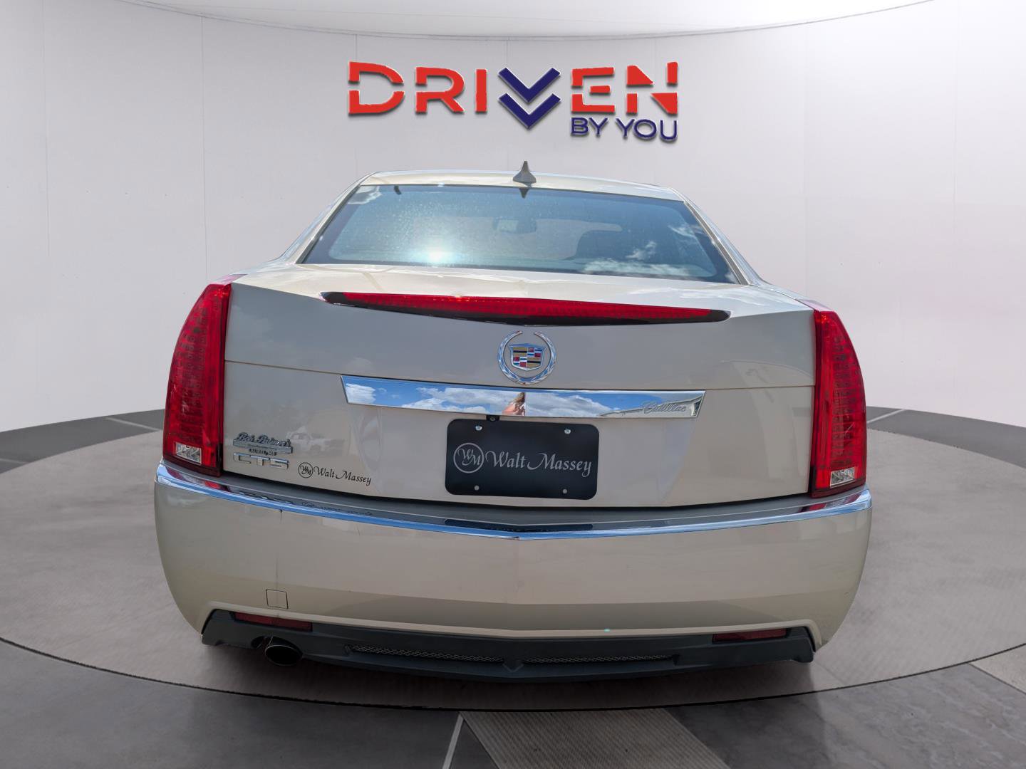 Used 2013 Cadillac CTS Luxury image 4