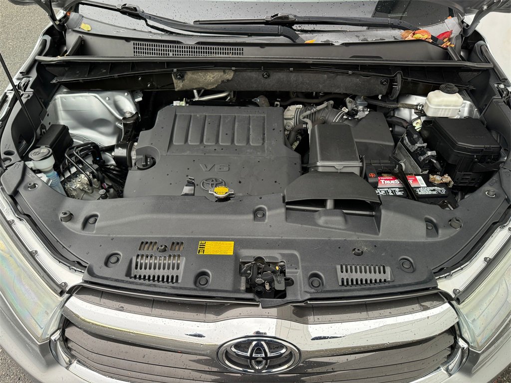 Used 2014 Toyota Highlander Limited image 22