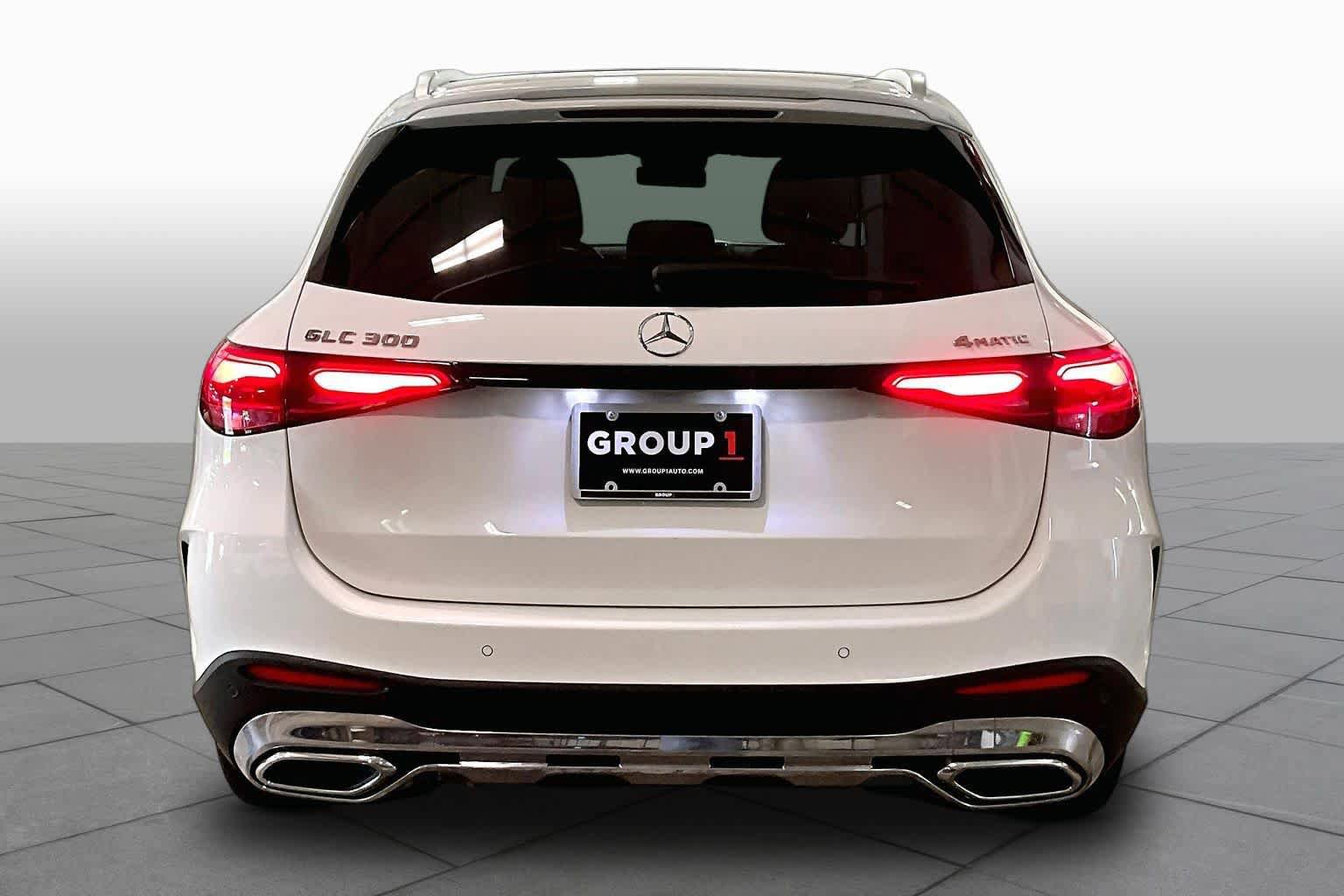 Used 2024 Mercedes-Benz GLC 300 4MATIC image 5