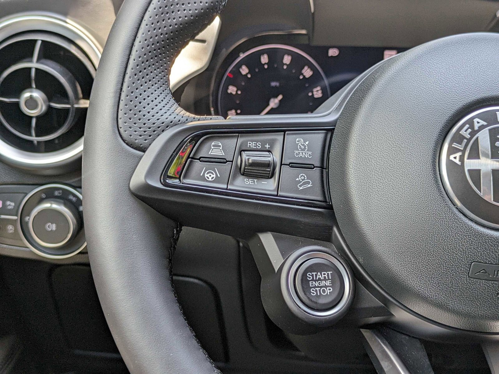 New 2024 Alfa Romeo Stelvio Veloce image 16