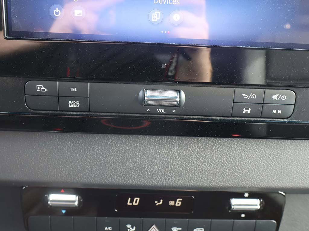 Used 2025 Mercedes-Benz Sprinter 3500 image 36