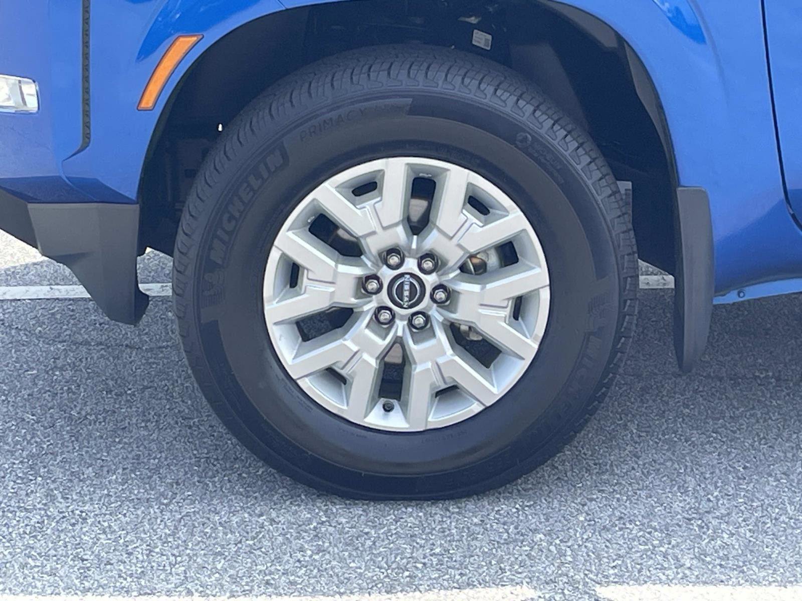 Used 2024 Nissan Frontier SV w/ SV Convenience Package image 7