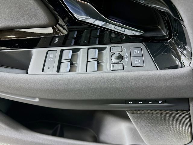 Used 2026 Land Rover Range Rover Evoque S AWD/4WD image 20
