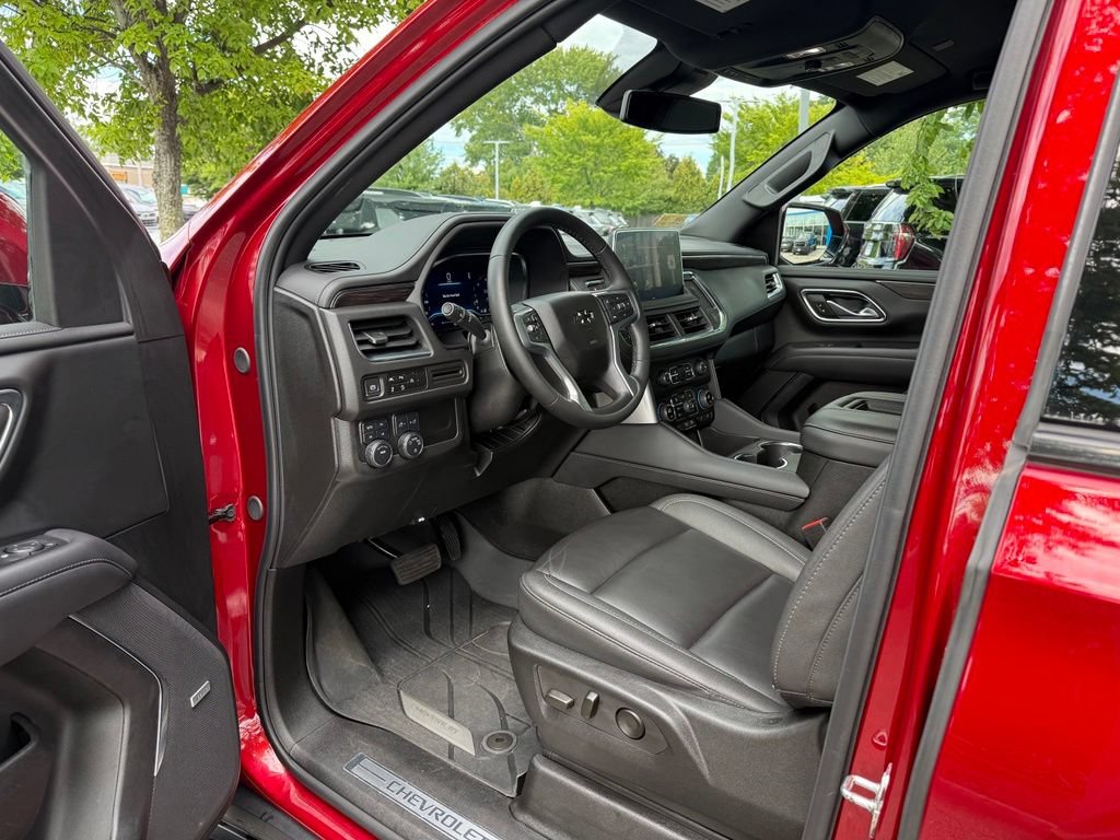 Used 2024 Chevrolet Tahoe Z71 AWD/4WD image 14