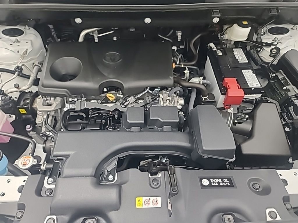 Used 2025 Toyota RAV4 XLE image 39