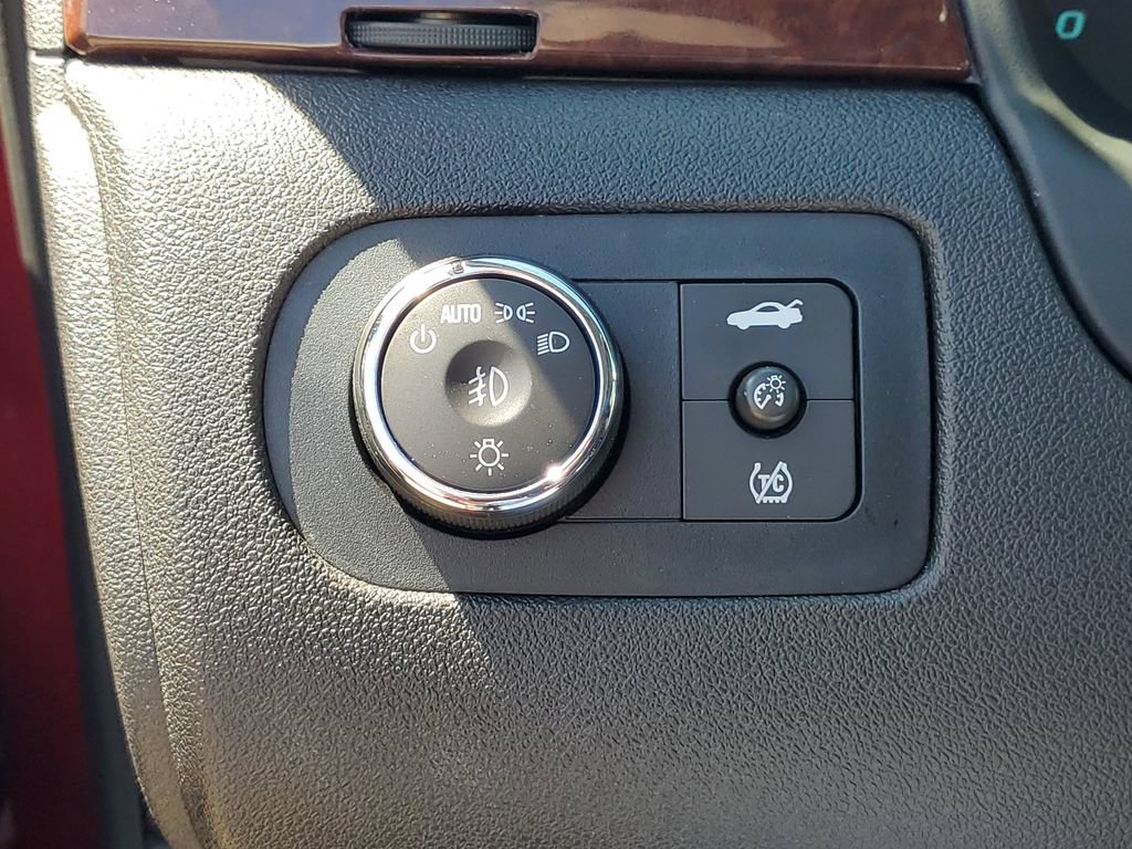 Used 2011 Chevrolet Impala LT w/ Luxury Edition Package FWD image 17