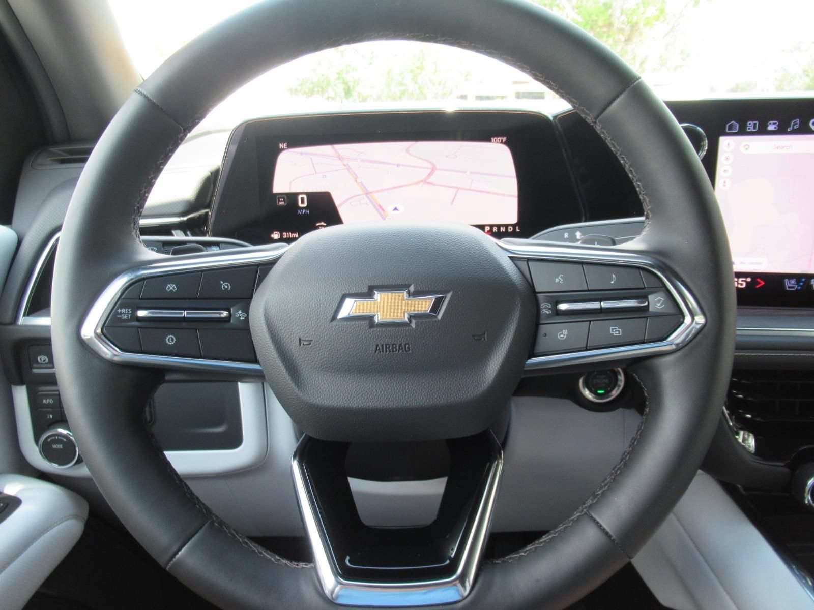Used 2026 Chevrolet Suburban Premier AWD/4WD image 23
