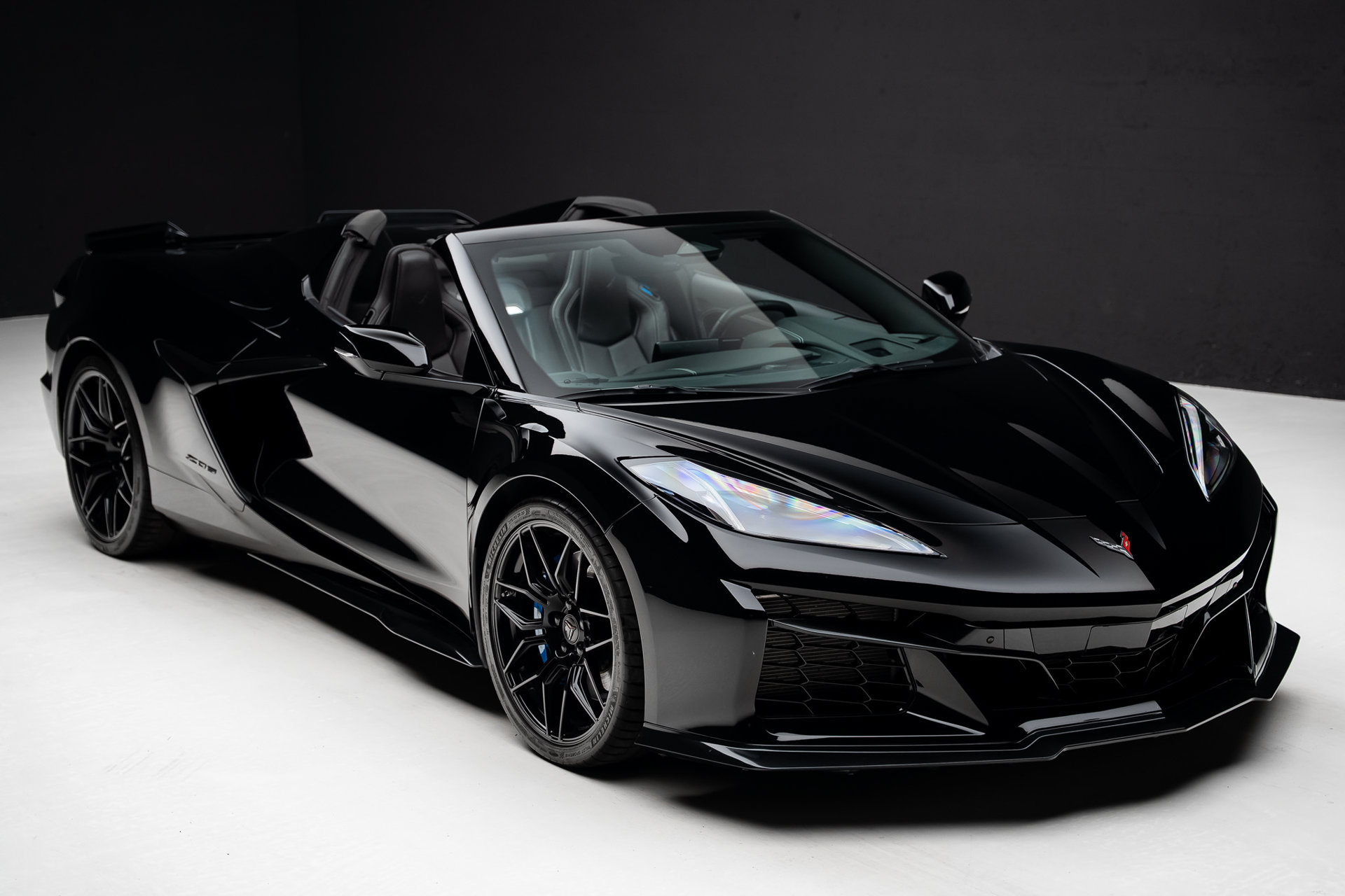 Used 2024 Chevrolet Corvette Z06 RWD image 42