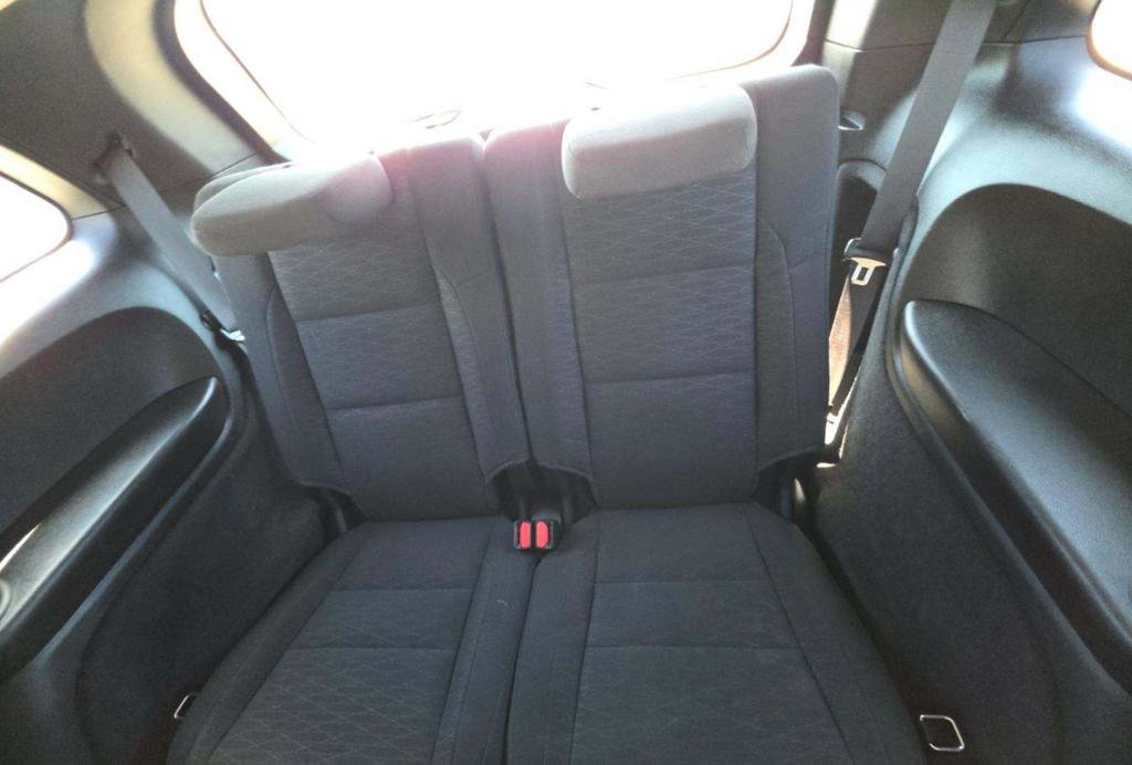 Used 2019 Dodge Durango SXT w/ 3rd Row Seating Group AWD/4WD image 8