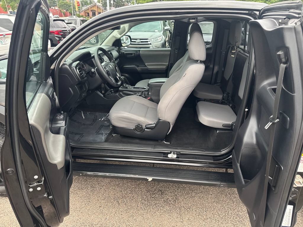 Used 2019 Toyota Tacoma SR w/ SX Package AWD/4WD image 35