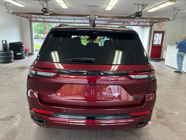 Certified 2023 Jeep Grand Cherokee 30th Anniversary AWD/4WD image 20