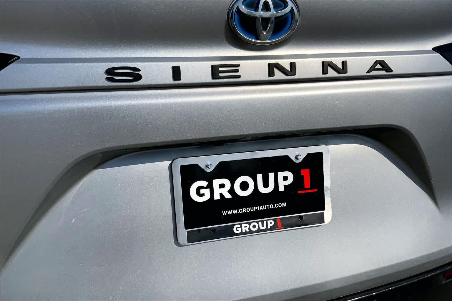 Used 2022 Toyota Sienna XLE FWD image 10