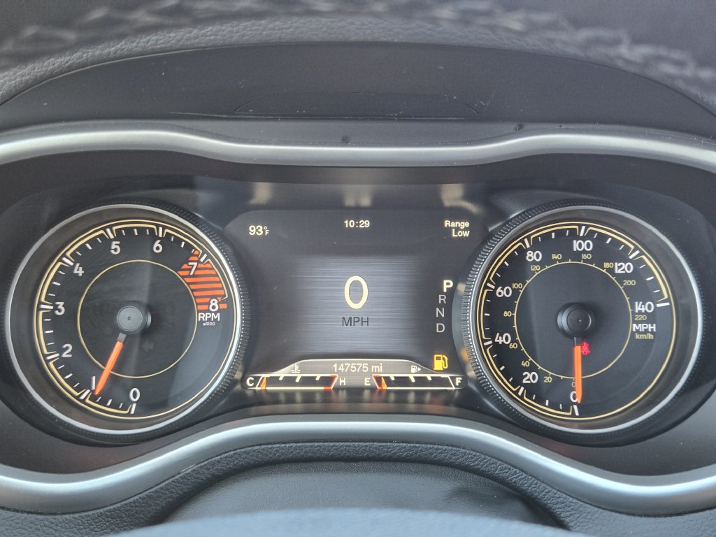 Used 2016 Jeep Cherokee Trailhawk AWD/4WD image 19