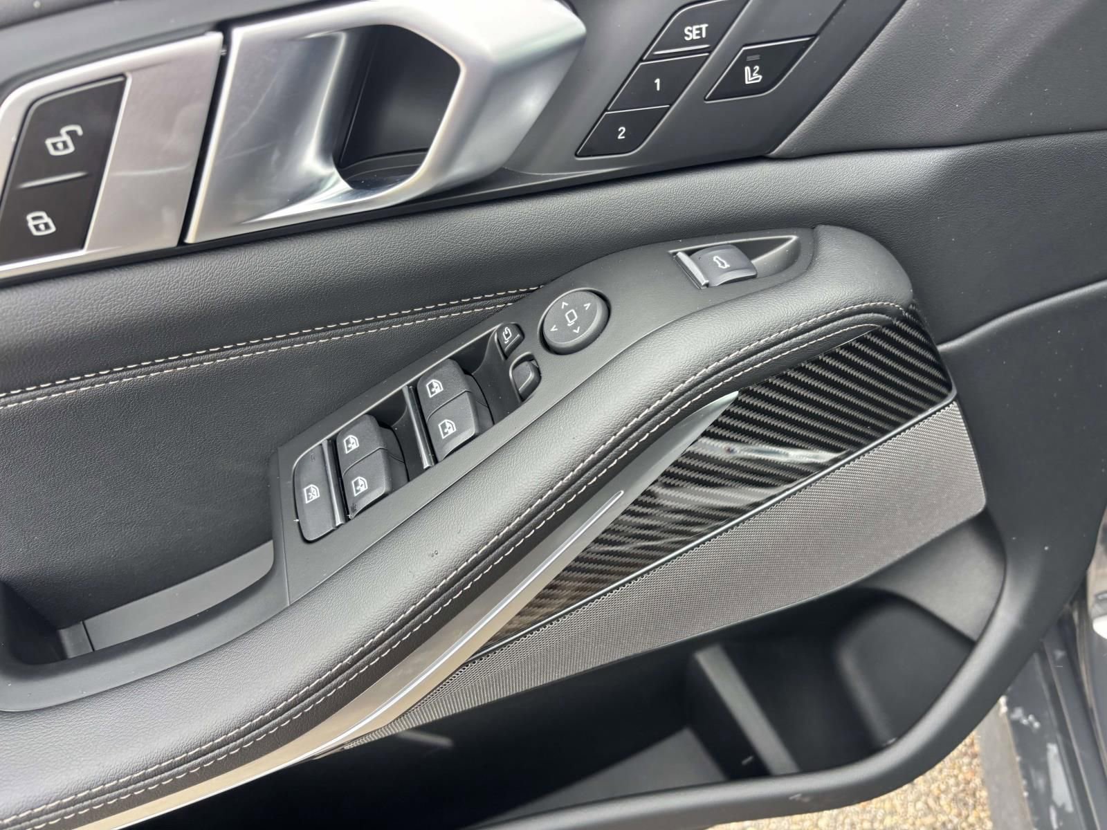 New 2026 BMW X5 M60i w/ Executive Package image 13