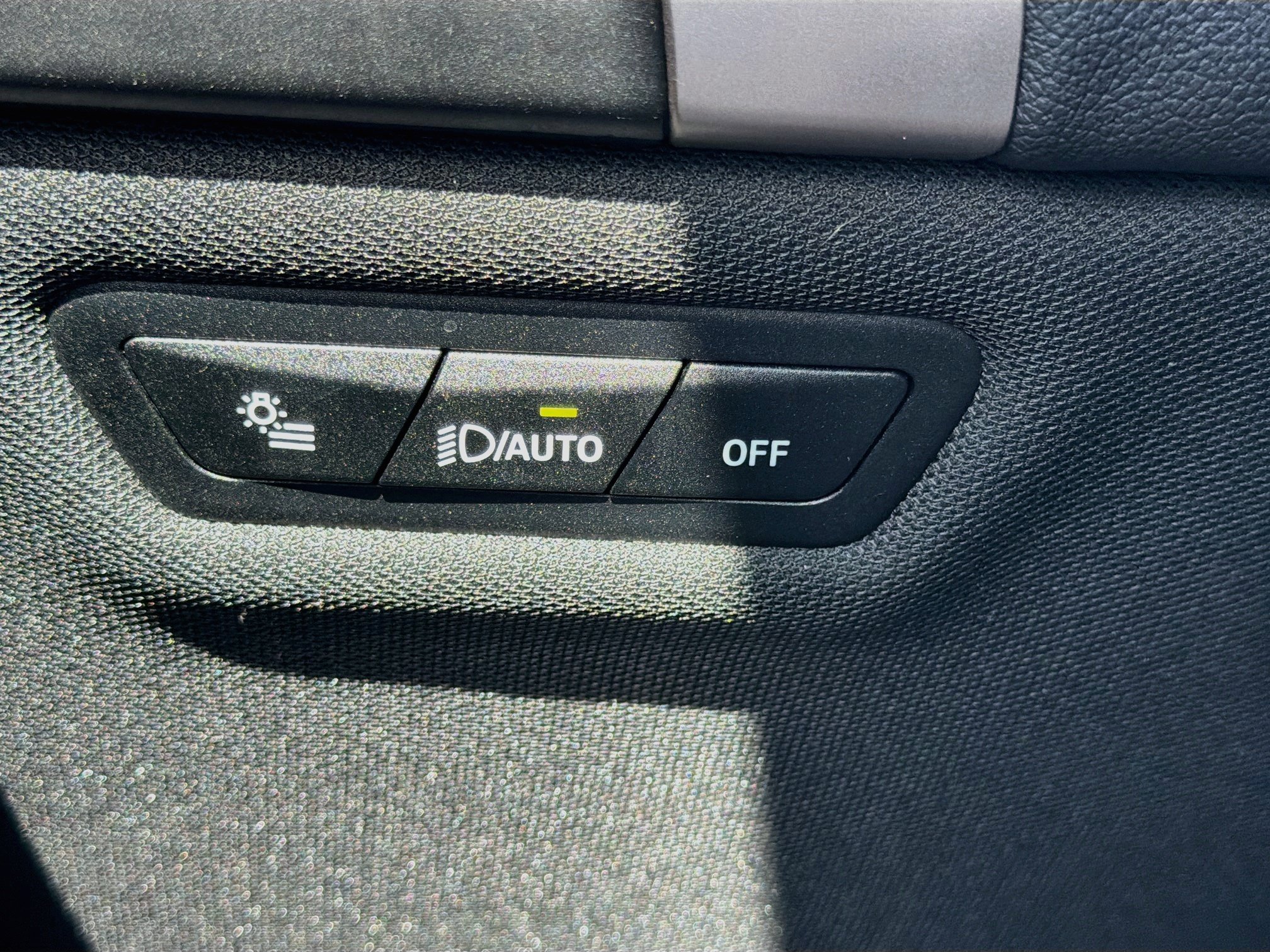 Used 2024 BMW iX xDrive50 w/ Premium Package AWD/4WD image 36