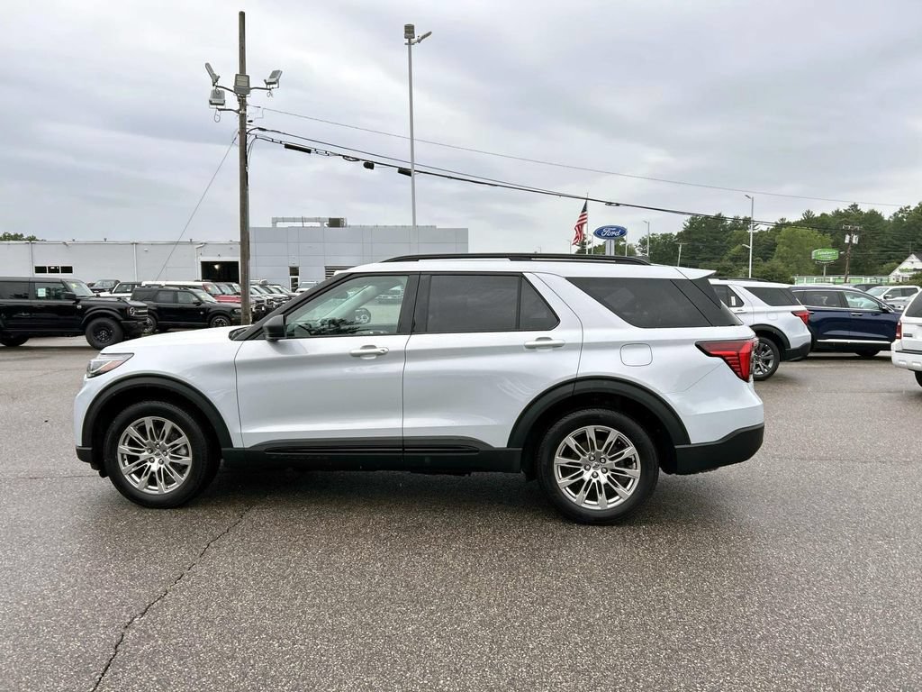 Used 2026 Ford Explorer Active w/ Active Comfort Package AWD/4WD image 6