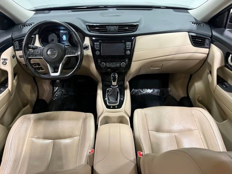 Used 2017 Nissan Rogue SL w/ SL Premium Package image 34