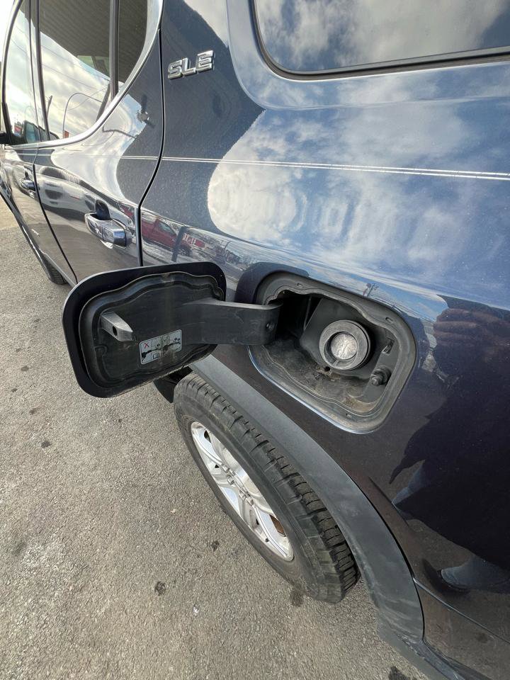 Used 2018 GMC Acadia SLE image 8