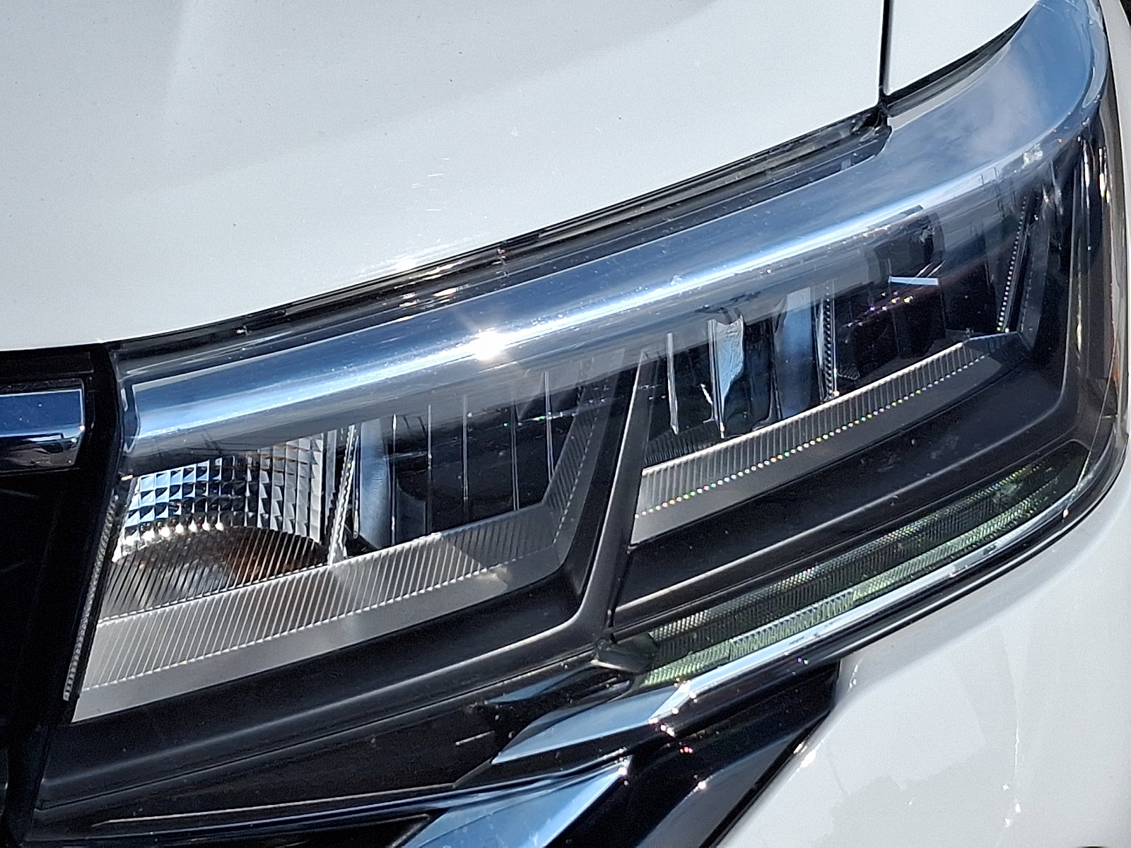 Used 2024 Volkswagen Taos SE image 9