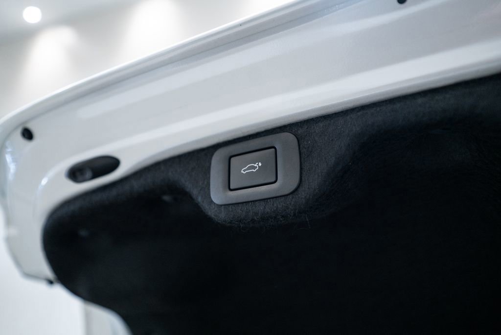 Used 2023 Lexus ES 350 w/ Premium Package image 40