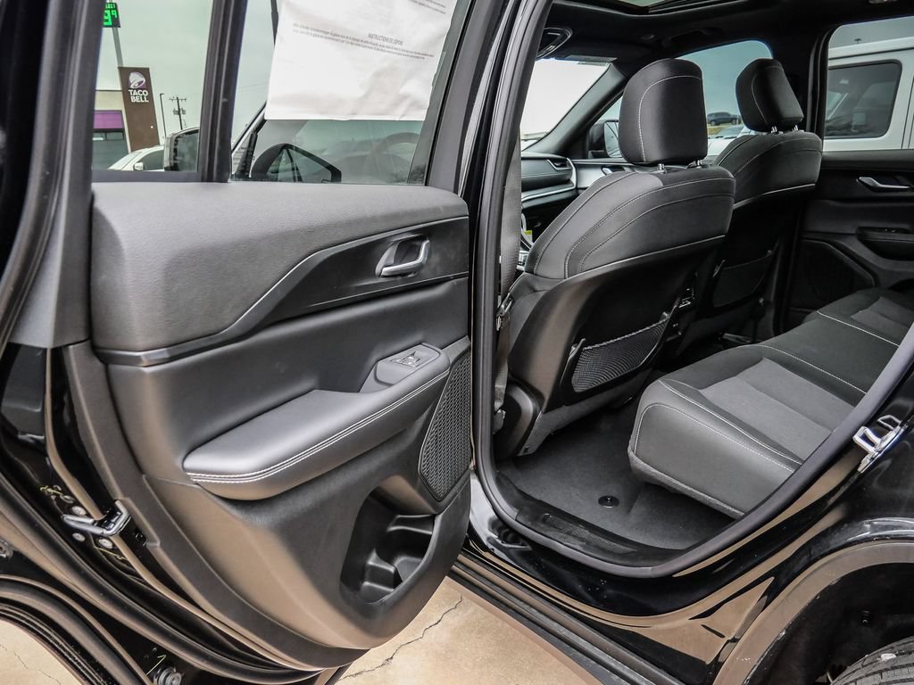 New 2026 Jeep Grand Cherokee Laredo X AWD/4WD image 36
