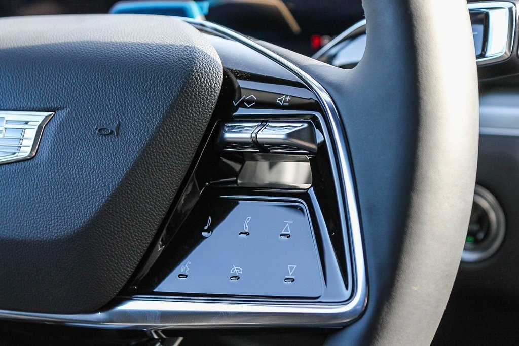 New 2025 Cadillac Lyriq Sport image 17