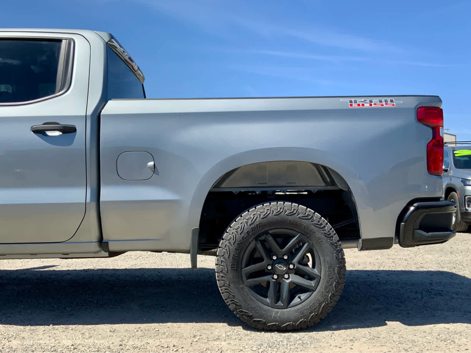 New 2026 Chevrolet Silverado 1500 Custom Trail Boss w/ LPO, Dark Essentials Package AWD/4WD image 12