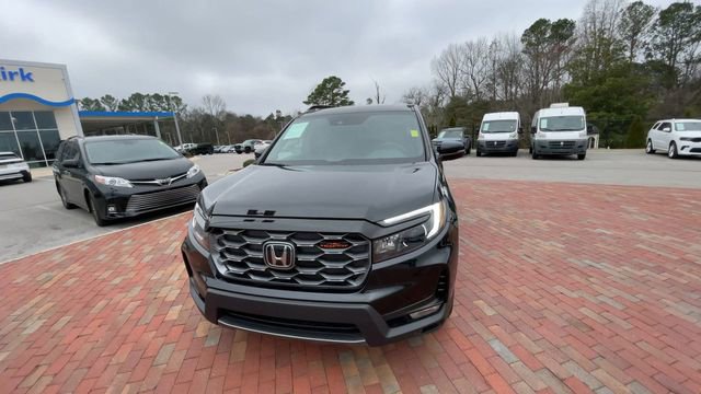 Used 2023 Honda Passport TrailSport image 4