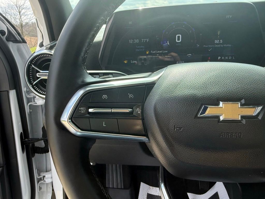 Used 2025 Chevrolet Equinox LT image 31