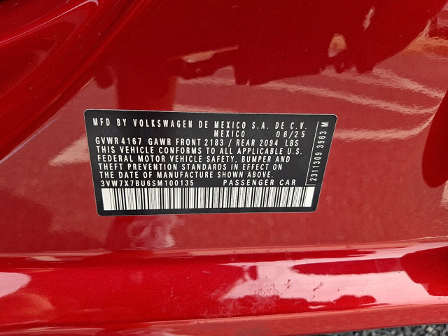 Used 2025 Volkswagen Jetta SE FWD image 29