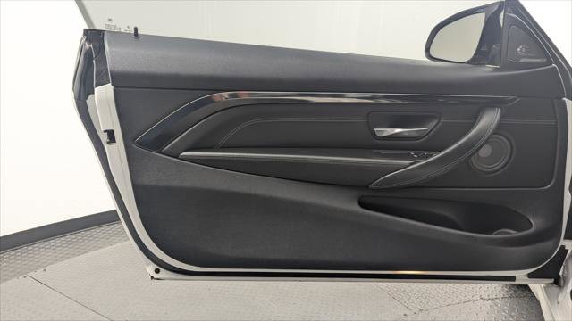 Used 2016 BMW M4 Coupe image 13