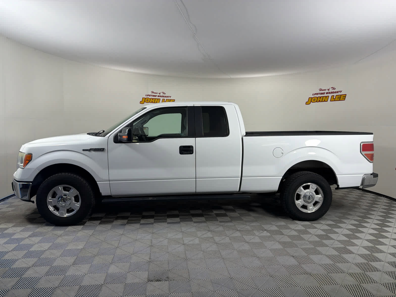 Used 2014 Ford F150 XLT w/ Equipment Group 301A Mid image 2