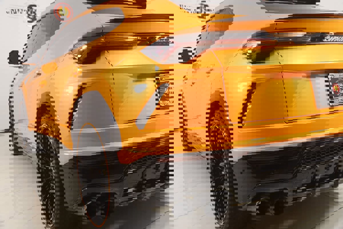 Used 2021 Lamborghini Urus image 38