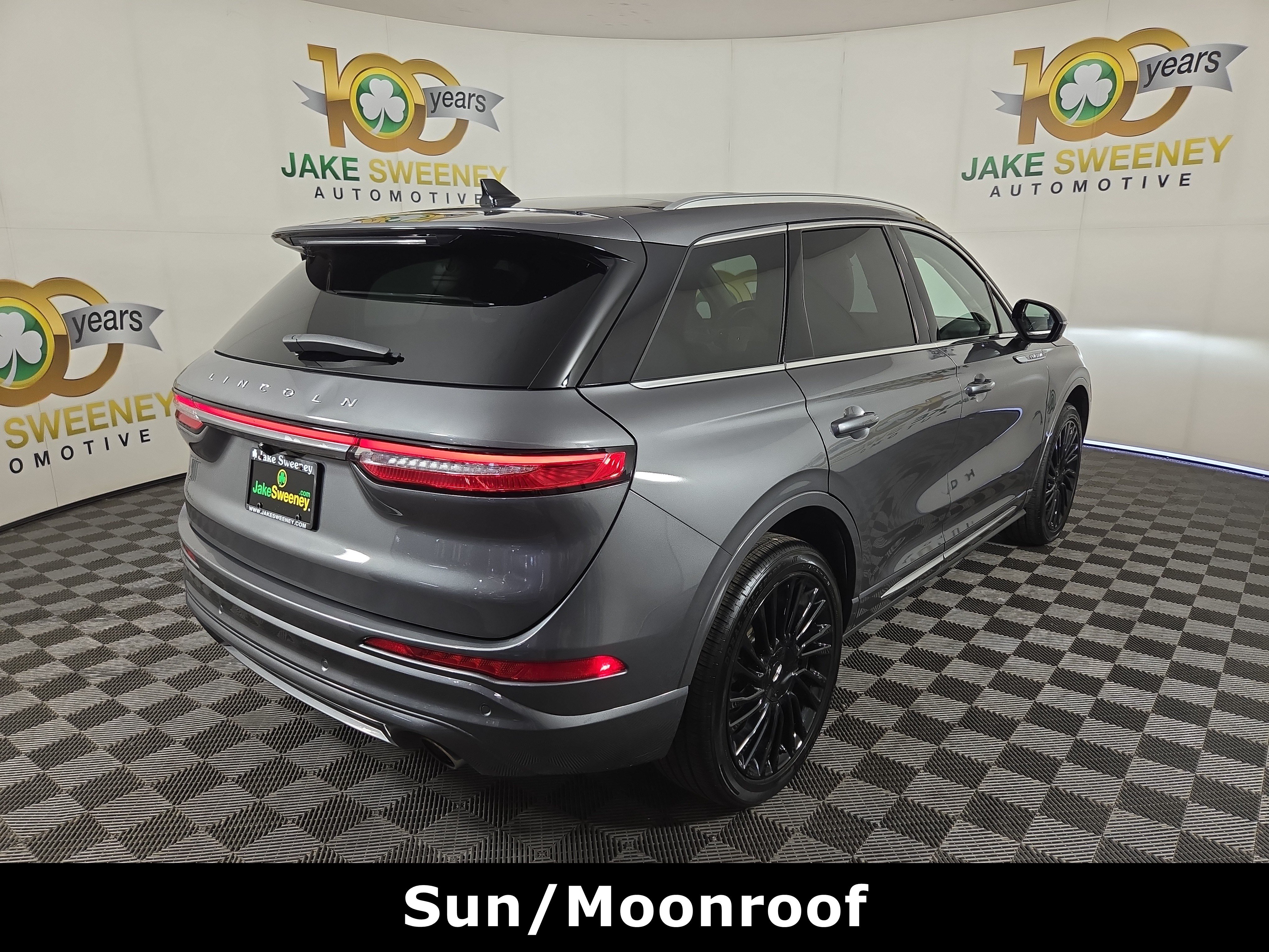 Used 2022 Lincoln Corsair Reserve w/ Luxury Package AWD/4WD image 9
