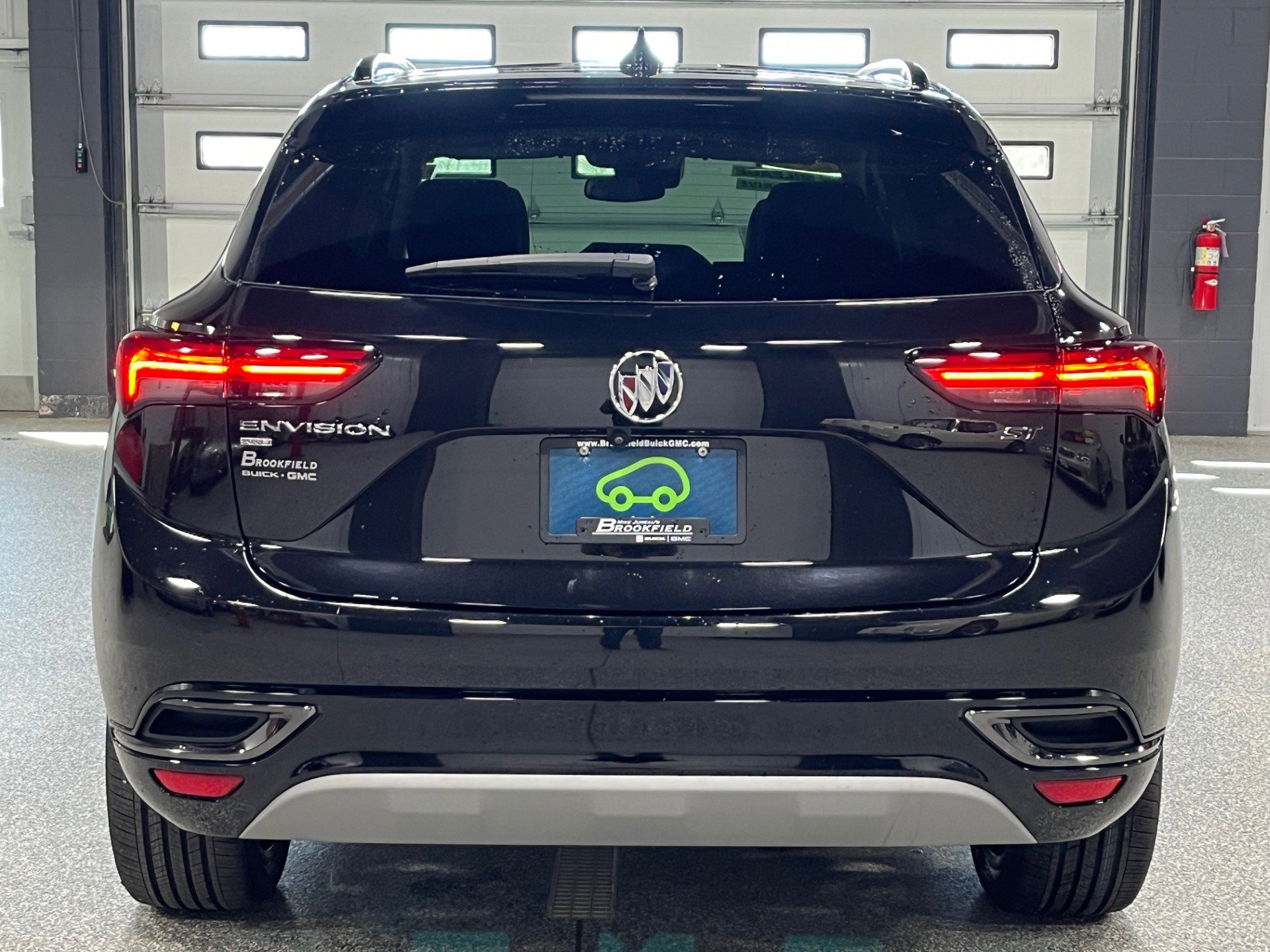 Certified 2023 Buick Envision Essence w/ Technology Package I image 4