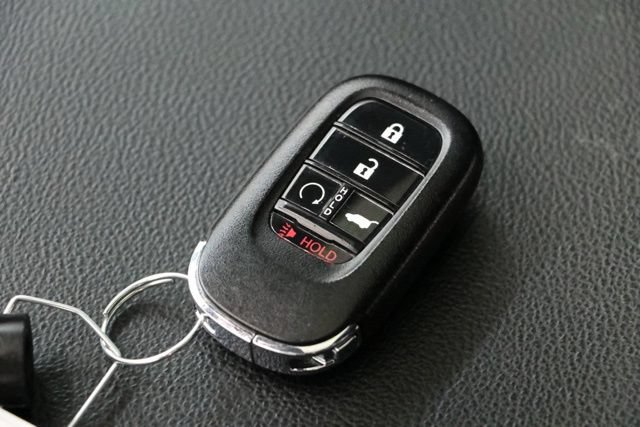 Used 2025 Honda CR-V Sport Touring image 37