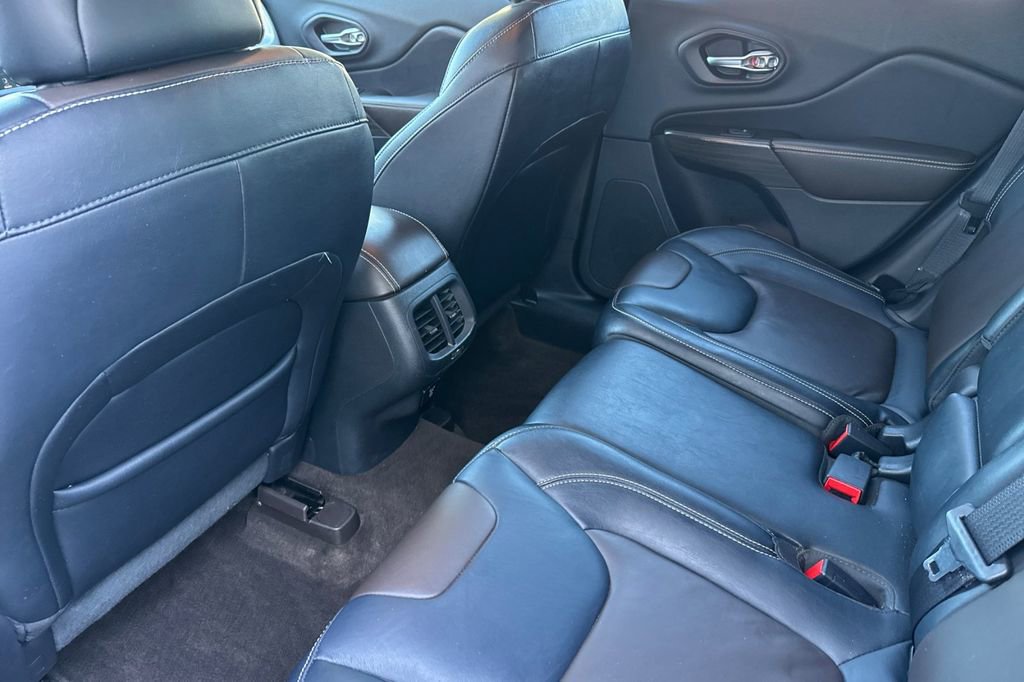 Used 2014 Jeep Cherokee Limited w/ Technology Group image 11