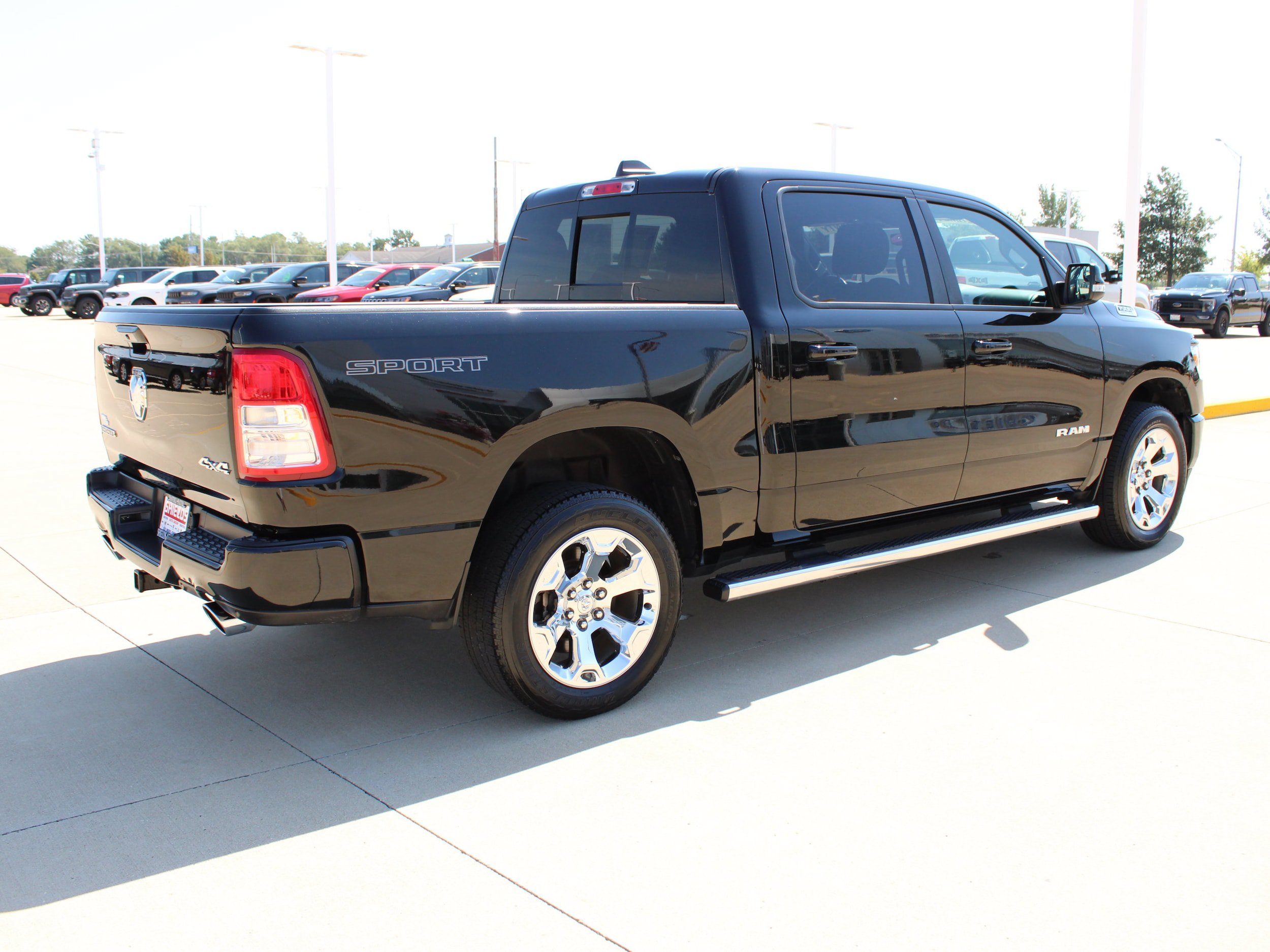 Used 2022 RAM 1500 Big Horn AWD/4WD image 8